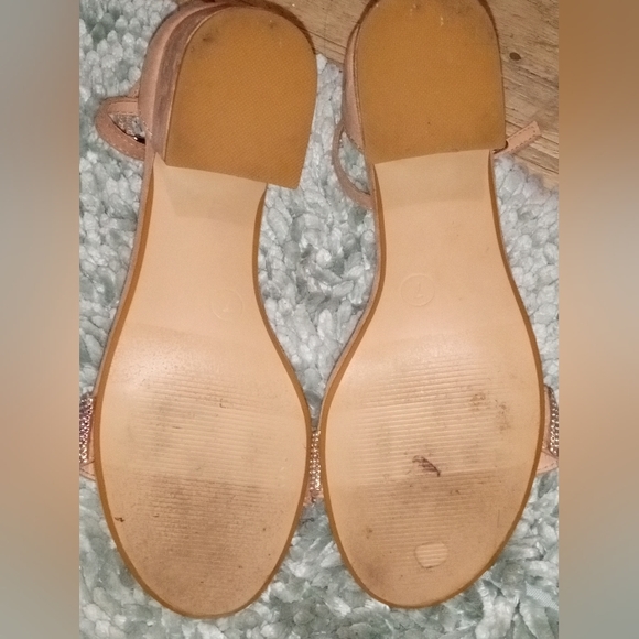 Very Cute Chunk Madden NYC Heels - Picture 3 of 6